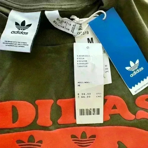 NWT Adidas Original Smiley Graphic Tee Ribbed Crew neck Product #: H32319 Medium - Picture 4 of 6